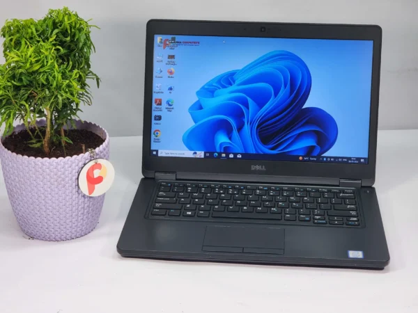 Dell 5480 | intel i7 | 6th Gen | 8/256 GB | 14" Display